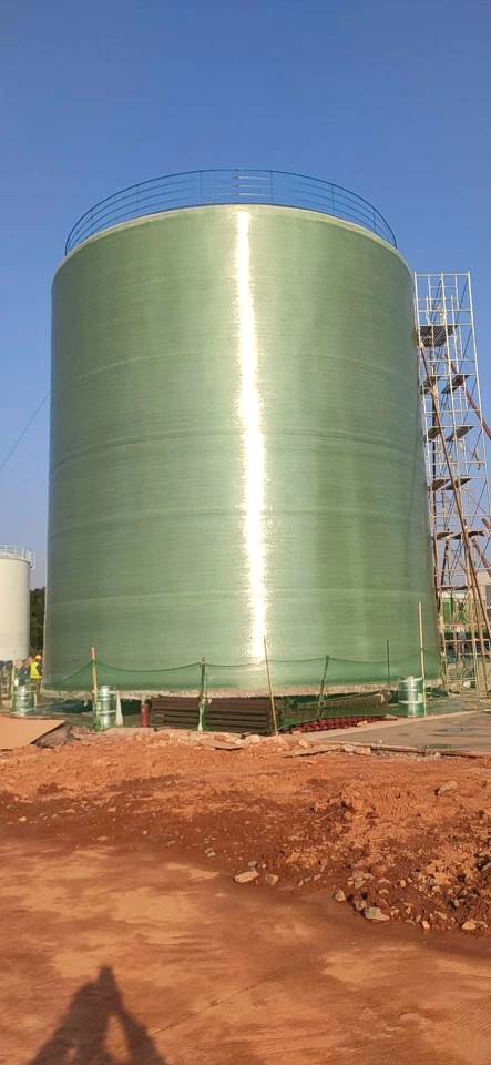 现场制作6米直径红杏在线免费视频容器